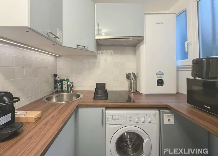 Flexliving - - Martyrs * Paris