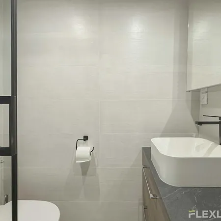 Flexliving - - Martyrs